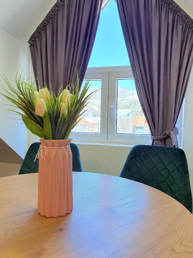 Downtown Apartment Цетине Экстерьер фото