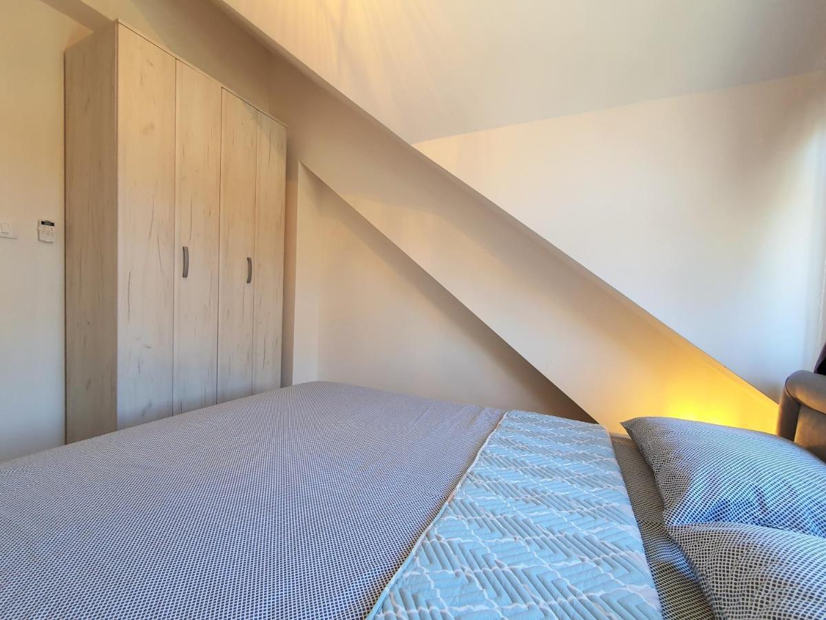 Downtown Apartment Цетине Экстерьер фото