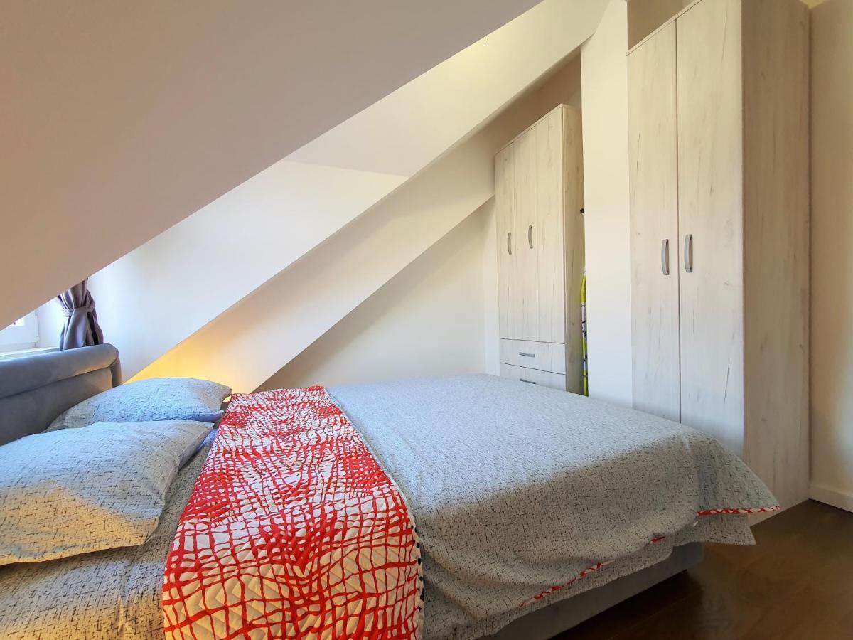 Downtown Apartment Цетине Экстерьер фото