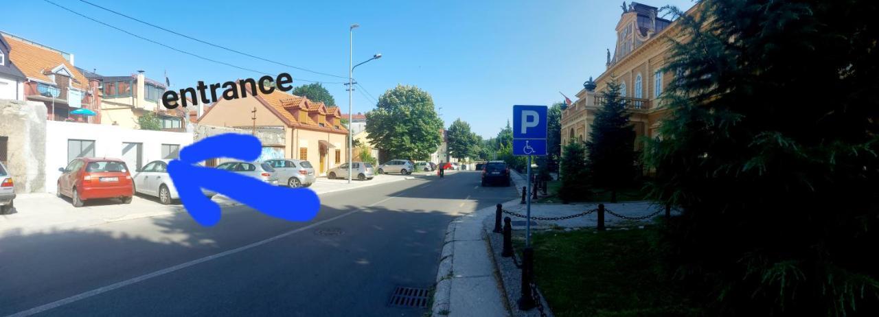 Downtown Apartment Цетине Экстерьер фото